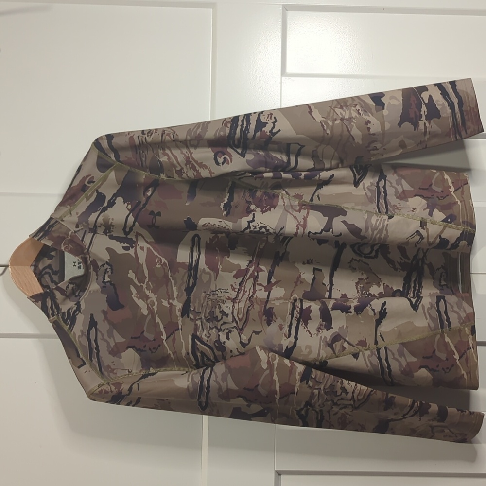 Men's Under Armour Cold Gear Base Layer Camo Shirt Size Large